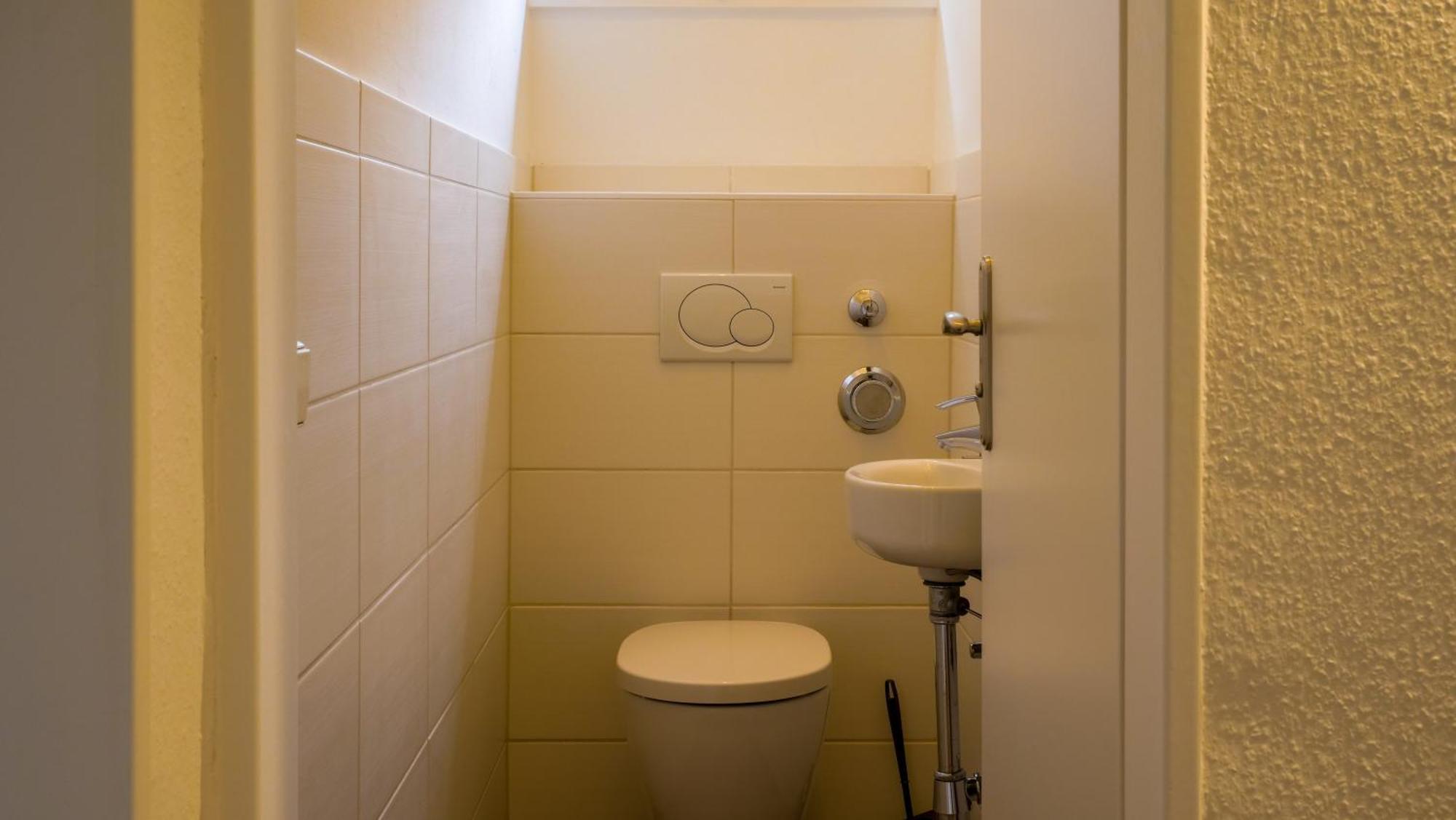 אולם Gross, Modern, Zentrumsnah Mit Parkplatz Und Garten מראה חיצוני תמונה