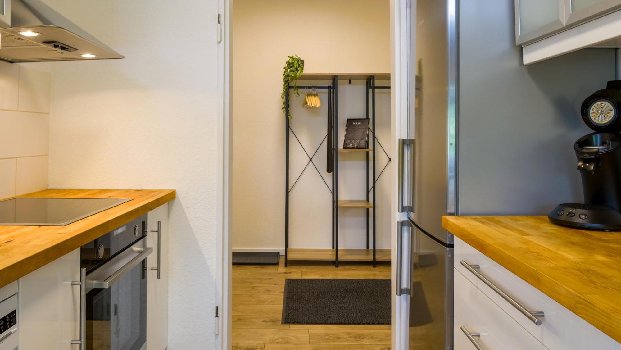 אולם Gross, Modern, Zentrumsnah Mit Parkplatz Und Garten מראה חיצוני תמונה