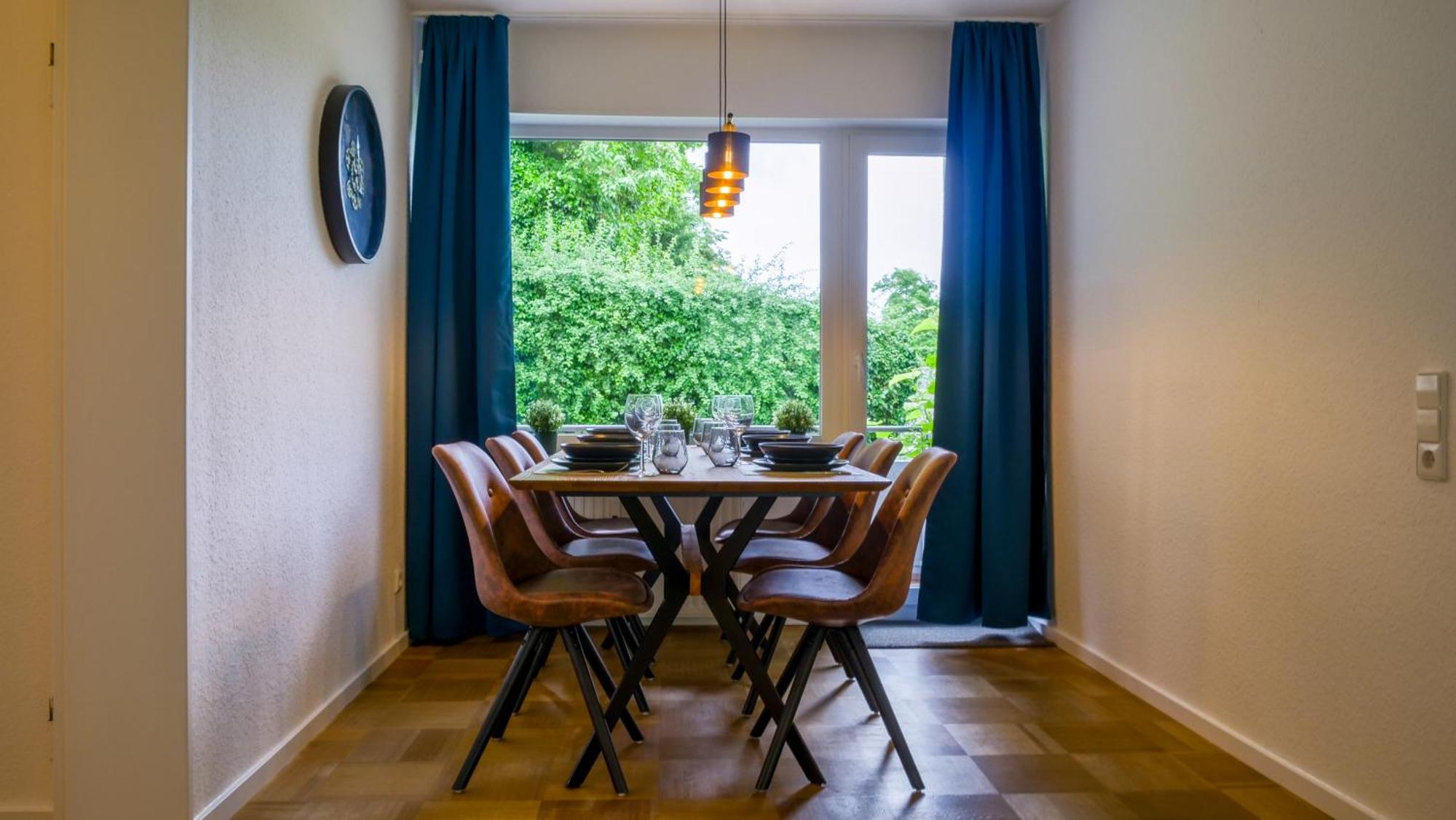 אולם Gross, Modern, Zentrumsnah Mit Parkplatz Und Garten מראה חיצוני תמונה