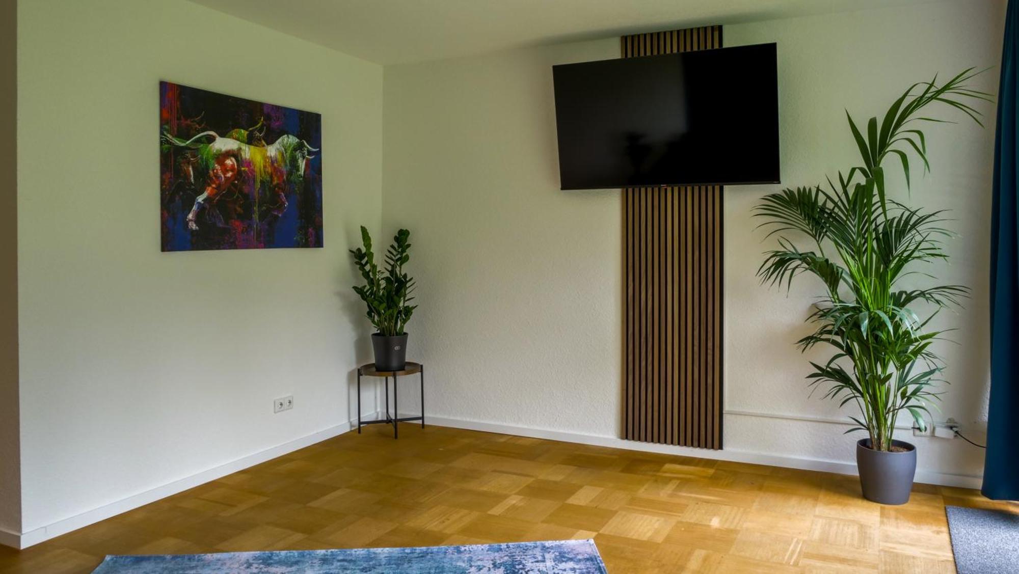 אולם Gross, Modern, Zentrumsnah Mit Parkplatz Und Garten מראה חיצוני תמונה